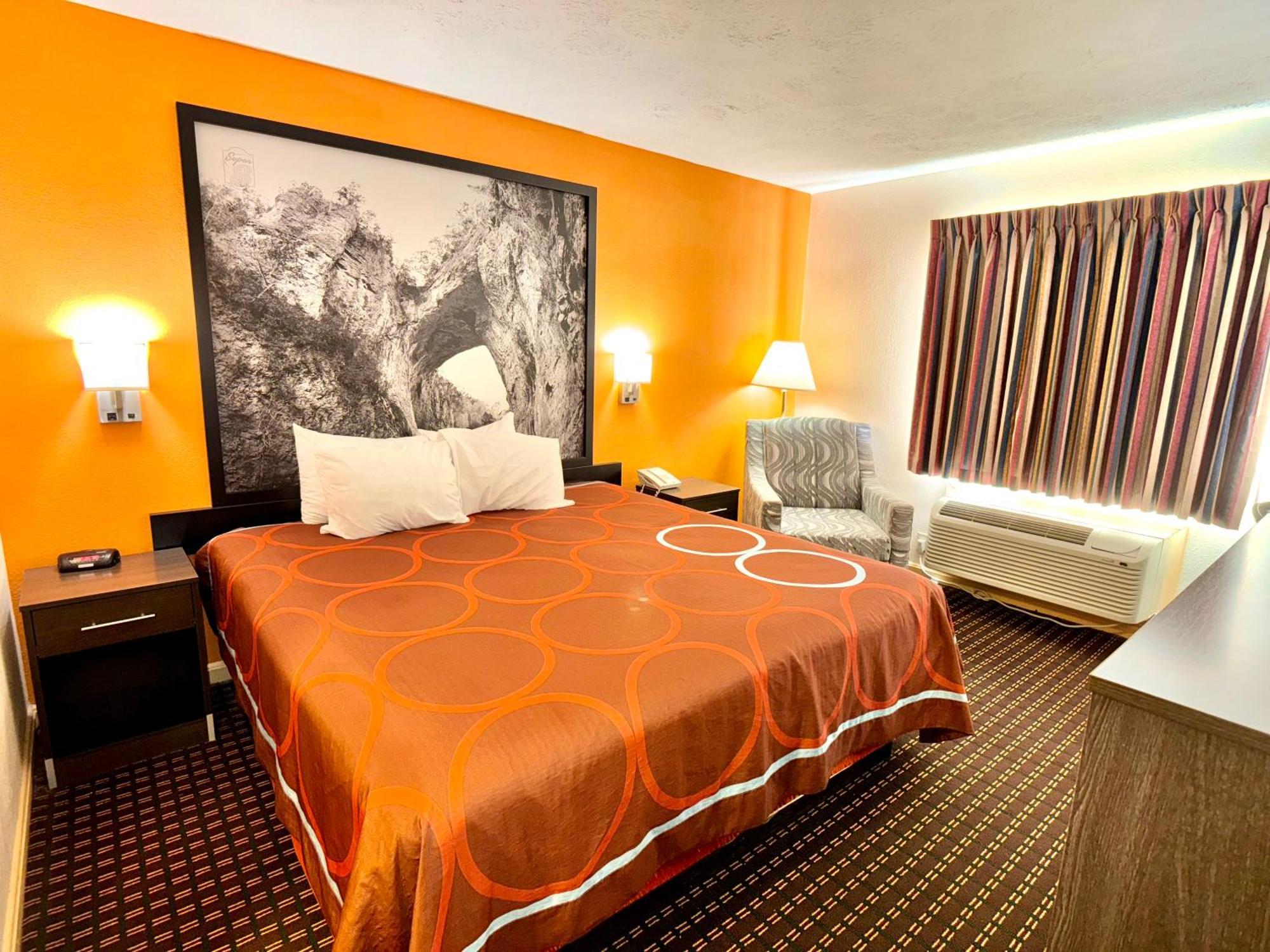 Super 8 By Wyndham Hillsville Bagian luar foto