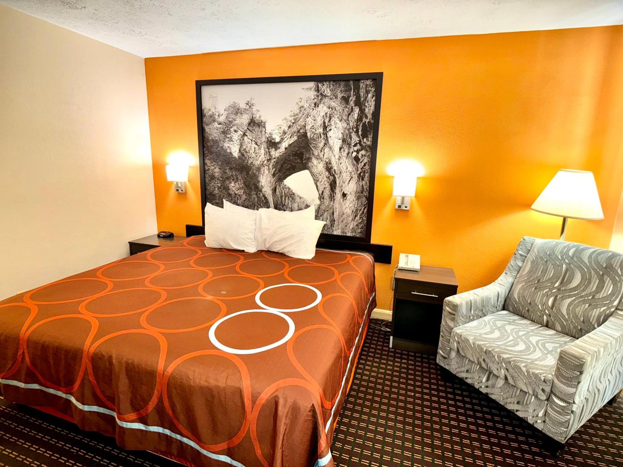 Super 8 By Wyndham Hillsville Bagian luar foto