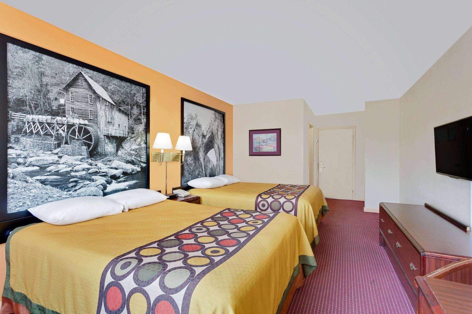 Super 8 By Wyndham Hillsville Bagian luar foto