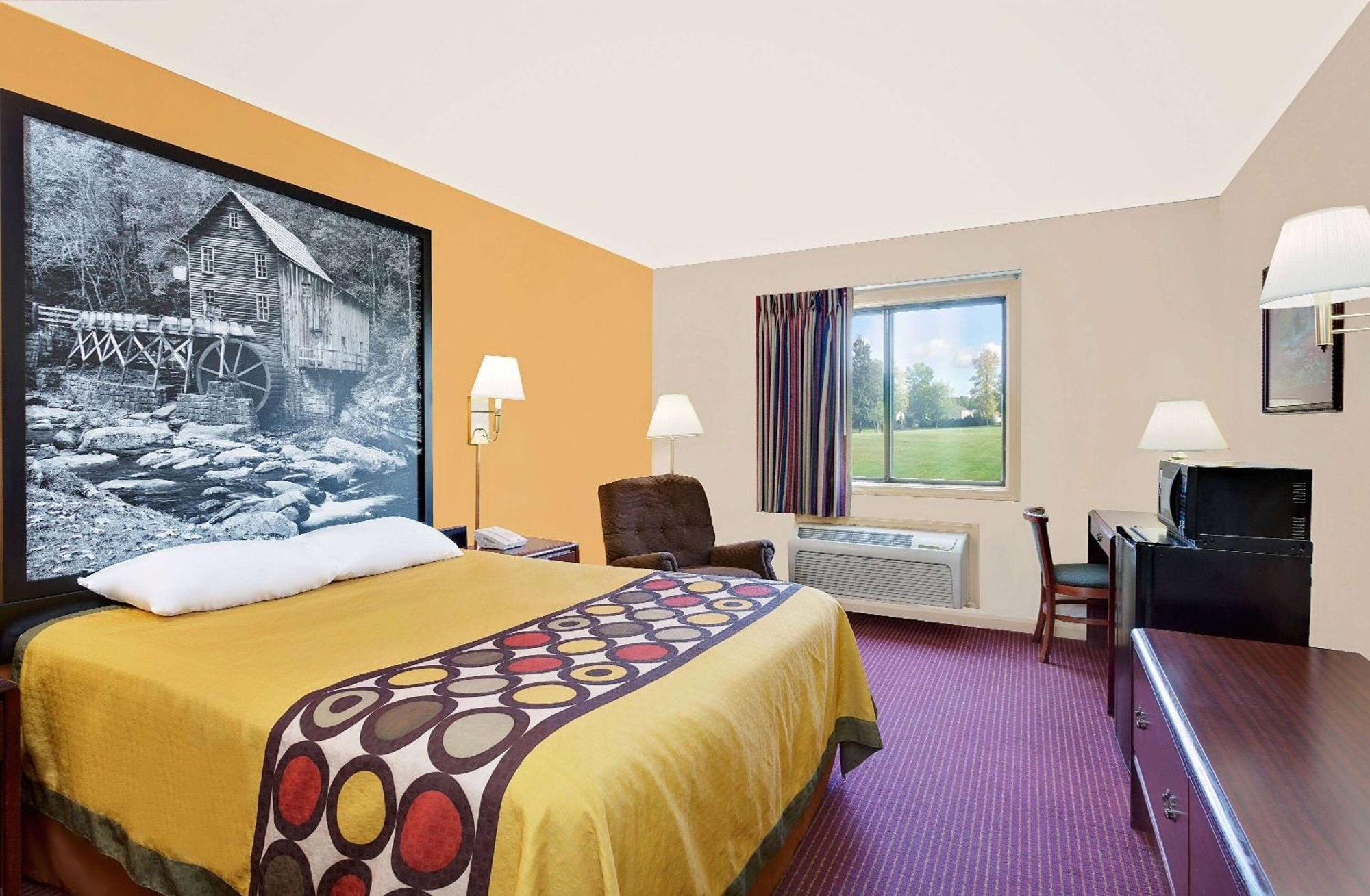Super 8 By Wyndham Hillsville Bagian luar foto